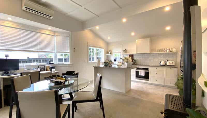 2/52 Dominion Street, Takapuna