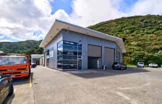 Industrial investment returning a 6% yield