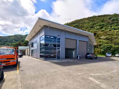 Industrial investment returning a 6% yield