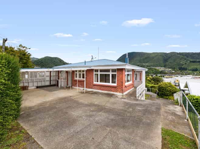 15 Taranaki Street, Picton
