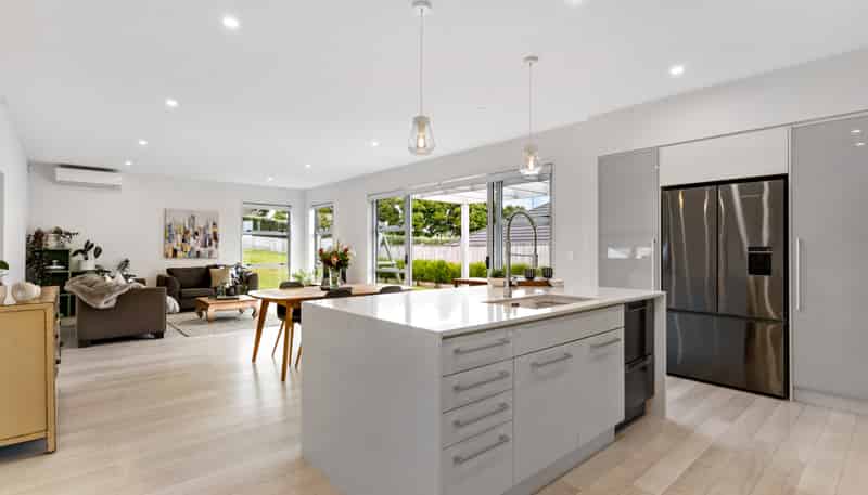 6 Kibblewhite Avenue, Beachlands