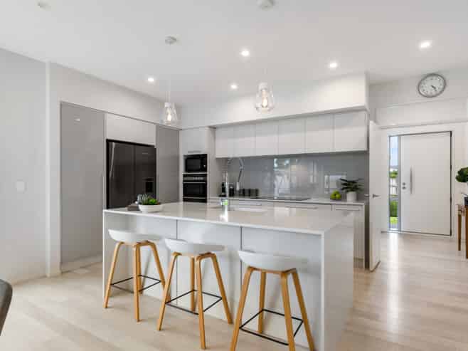 6 Kibblewhite Avenue, Beachlands