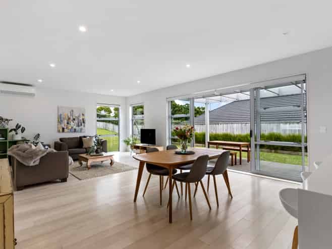 6 Kibblewhite Avenue, Beachlands