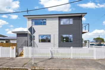 2 Meadows Avenue, Waiwhetu