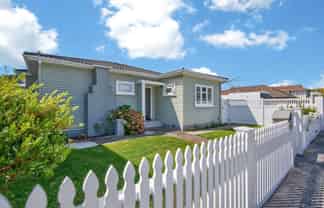 21 Leighton Avenue, Waiwhetu