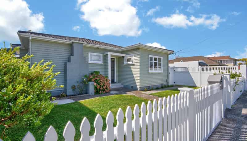 21 Leighton Avenue, Waiwhetu