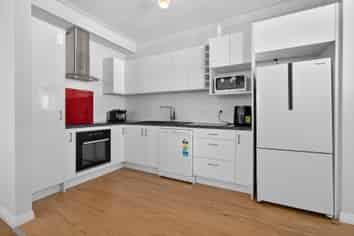 21 Leighton Avenue, Waiwhetu