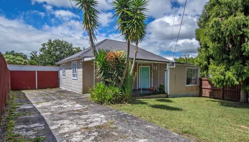 16 Weaver Street, Whau Valley
