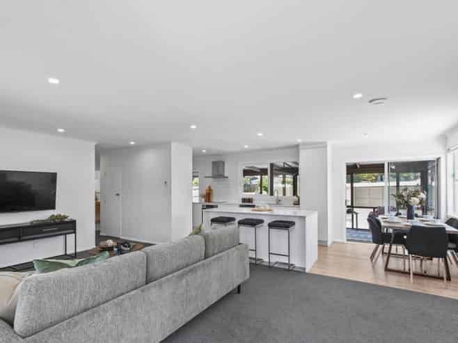 115 Elliot Street, Pahurehure