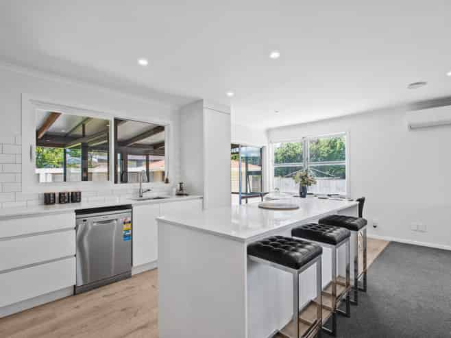 115 Elliot Street, Pahurehure