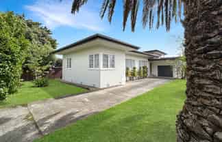 303 College Street , West End