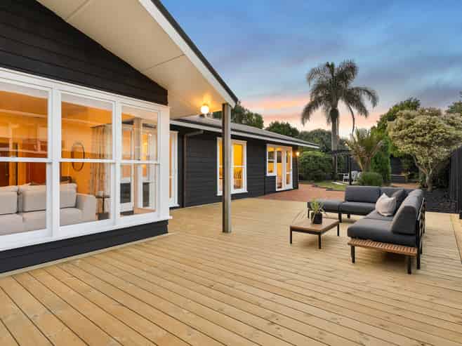 9 Tudward Glade, Hillcrest