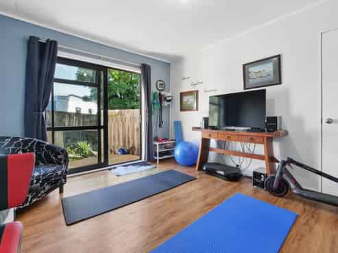 10 Lochinvar Place, Hairini