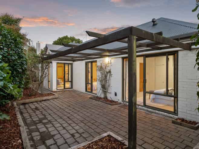 2/56 Kotare Street, Fendalton