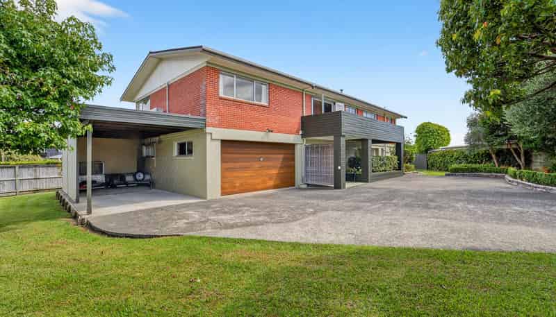 27 Gulf Crest, Bucklands Beach