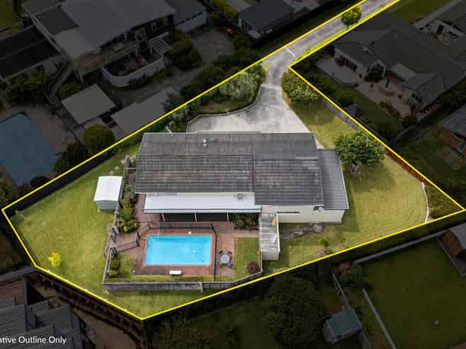 27 Gulf Crest, Bucklands Beach