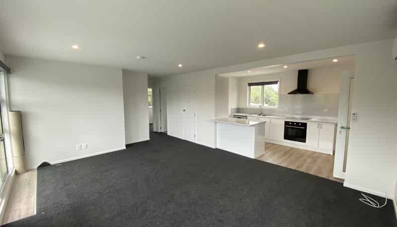 10B Clinton Way, Kingston