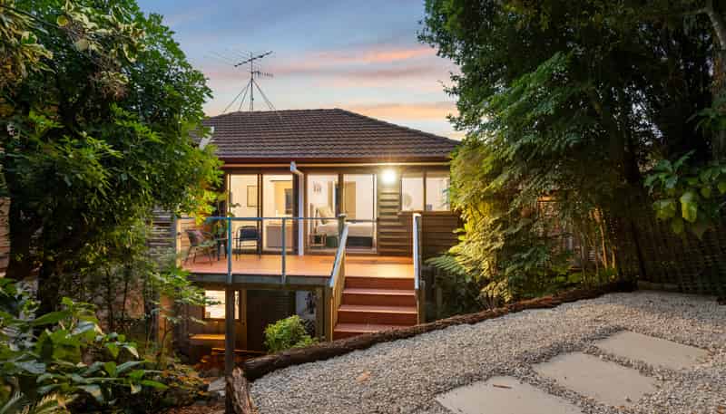 2/72 Lake Road, Northcote