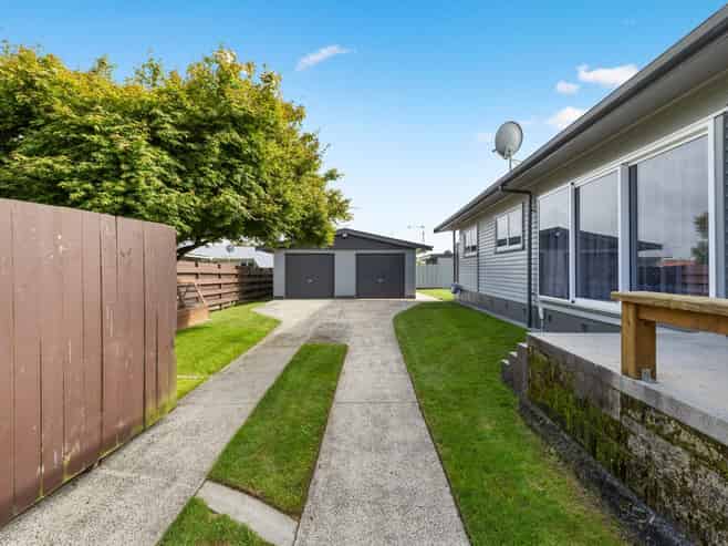 228 West Parkdale Street, Tokoroa
