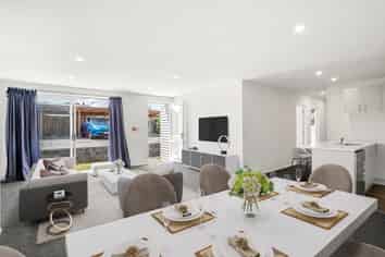 Units 1-6/200 Pilkington Road, Point England