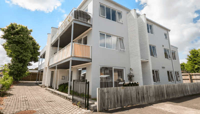 Units 1-6/200 Pilkington Road, Point England