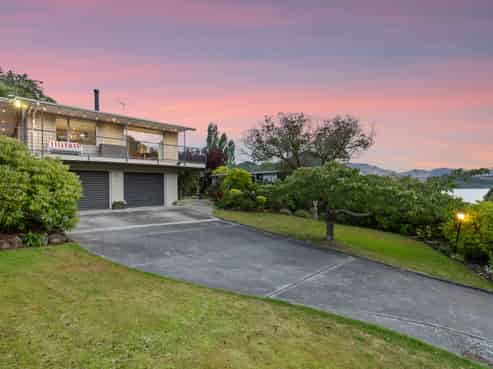 26 Sandy Beach Road, Governors Bay