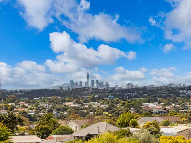 1/18 Riverview Road, New Lynn