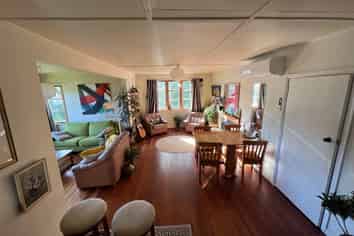 48 Victory Avenue, Karori