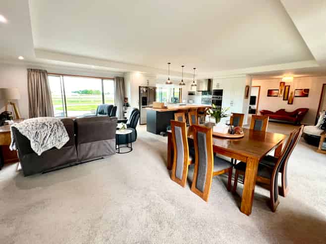 113 Mill Road South, Mill Road