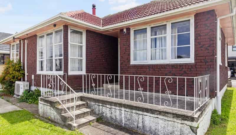 32 McAnnalley Street, Manurewa