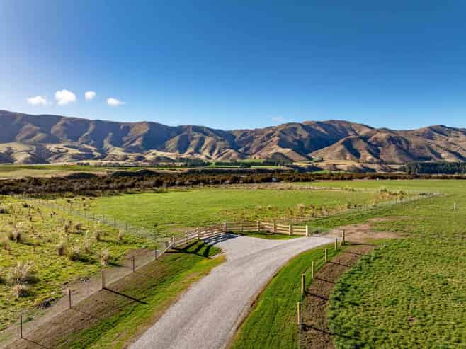 Lots 3 and 4, Luggate Cromwell Road, Luggate