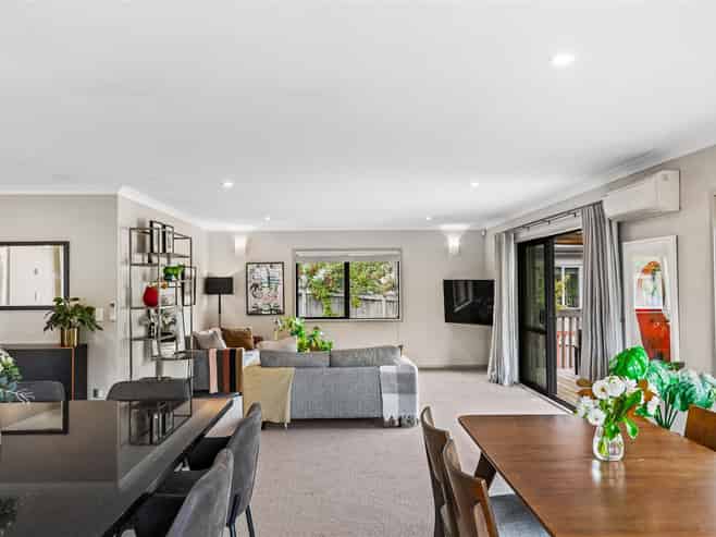  7 Wautaiti Drive, Riverhead