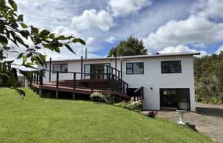 787 Dover Road, Okato