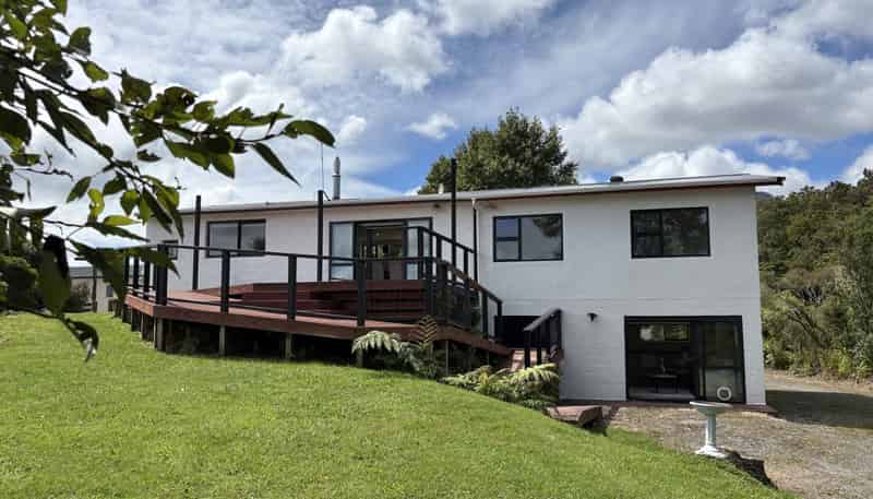 787 Dover Road, Okato