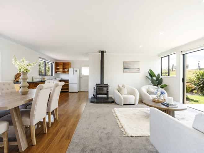 787 Dover Road, Okato