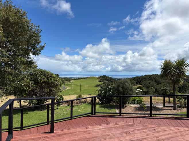 787 Dover Road, Okato