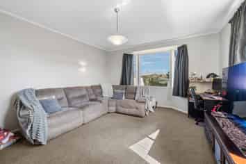 5 Montserrat Place, Grenada Village