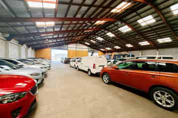 High Exposure Neilson Street Warehouse | 1207 m2