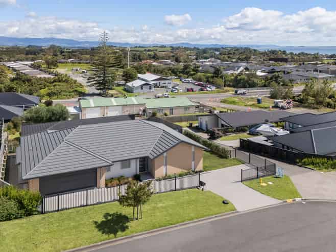 17 Te Kaka Place, Omokoroa