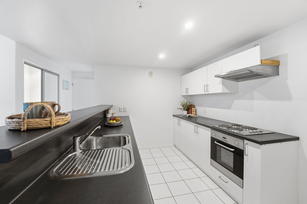 Owner Relocated Overseas - Must Sell! - Vista 4