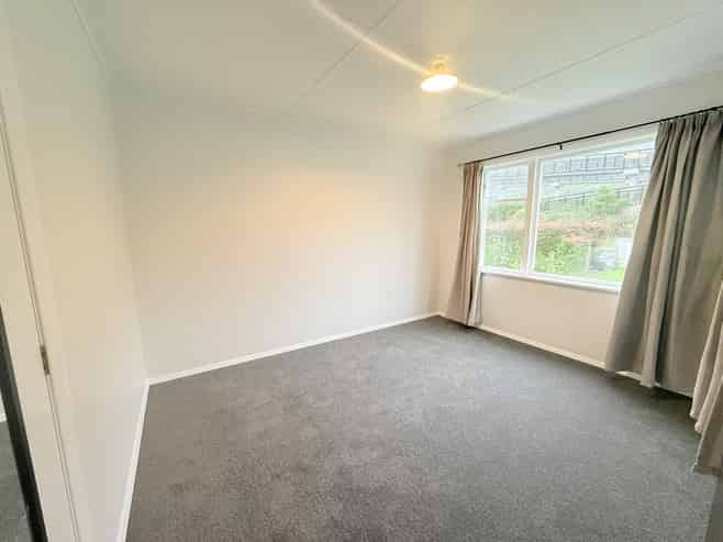 6 Golf Road, Manor Park