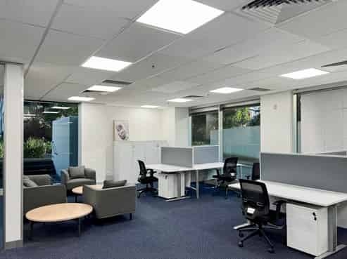 3-person office in Regus 410 Victoria Street