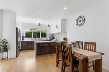 37 Sunshine Boulevard, Sunnyvale