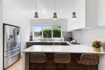 37 Sunshine Boulevard, Sunnyvale