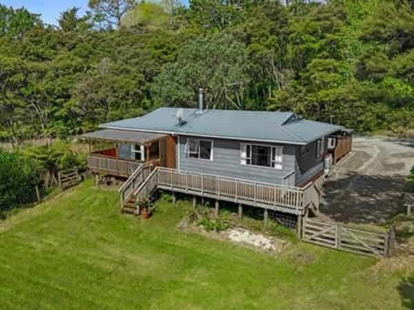 93 McEntee Road, Waitakere