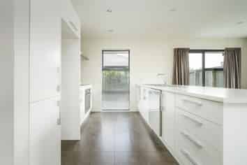 32 Kawari Drive, Pegasus