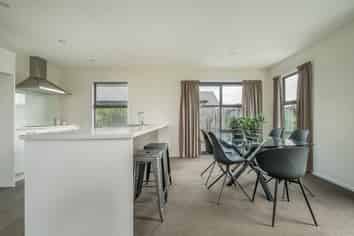 32 Kawari Drive, Pegasus