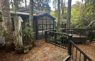 16A Kaurimu Rise, Titirangi