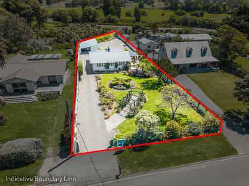 36 Airini Road, Waimarama