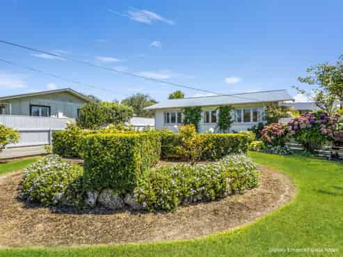 36 Airini Road, Waimarama